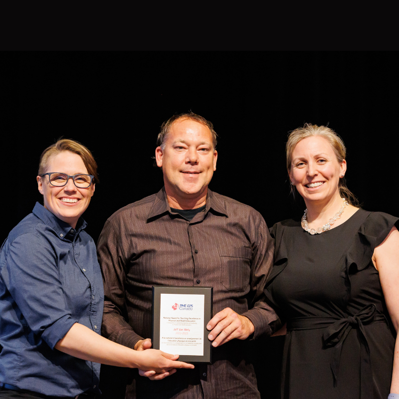 Jeff receiving the award at the 2023 PHE National Conference